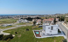 4 bedroom furnished villa with swimming pool for sale in Yeroskipou