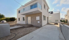 5 bedroom house for sale in Anavargos
