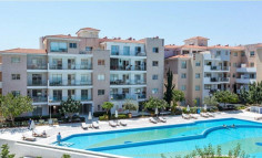 Three bedroom apartment for sale 