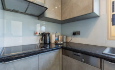 Three bedroom apartment for sale 