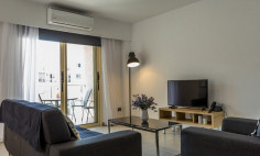 Three bedroom apartment for sale 
