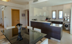 3 bedroom furnished villa with swimming pool for sale in Kouklia