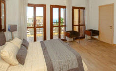 3 bedroom furnished villa with swimming pool for sale in Kouklia