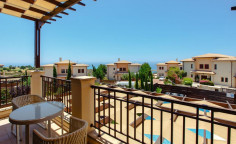 3 bedroom furnished villa with swimming pool for sale in Kouklia
