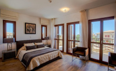 3 bedroom furnished villa with swimming pool for sale in Kouklia