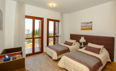 3 bedroom furnished villa with swimming pool for sale in Kouklia