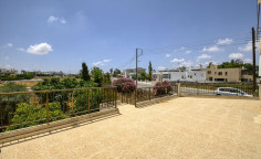3 bedroom furnished villa for sale in Deryneia