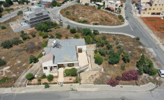 3 bedroom furnished villa for sale in Deryneia