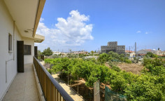 3 bedroom furnished villa for sale in Deryneia