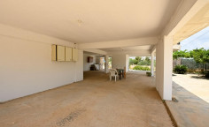 3 bedroom furnished villa for sale in Deryneia