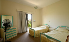 3 bedroom furnished villa for sale in Deryneia