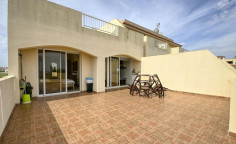 2 bedroom apartment in Paralimni 