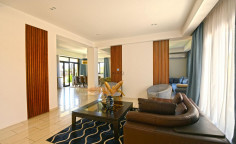 6 bedroom bungalow for sale, Deryneia 