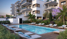 Large 3 bedroom apartment with swimming pool for sale in Green Area