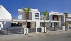 Spacious 4 bedroom house for sale in Livadia