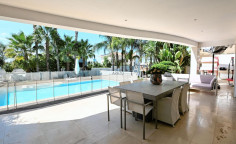 Beautiful 5 bedroom villa with swimming pool for sale in Agios Tychonas