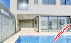 Spacious 3 bedroom villa with swimming pool for sale in Pernera