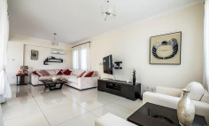 Sea front detached villa in Dekelia road, Larnaca 