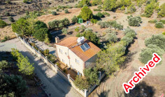 Field with a house in Kapedes, Nicosia 