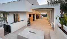 7 bedroom villa with swimming pool for sale in Latsia