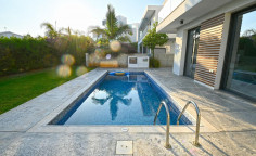 Modern 3 bedroom detached villa by the beach, Ayia Triada 