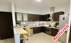 Spacious 3-bedroom top-floor apartment in vergina 