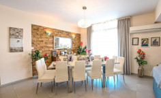4 bedroom furnished apartment for sale in Chrysopolitissa