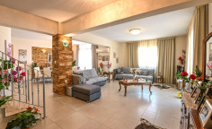 4 bedroom furnished apartment for sale in Chrysopolitissa