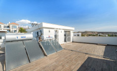 6 bedroom furnished villa with swimming pool for sale in Germasogeia