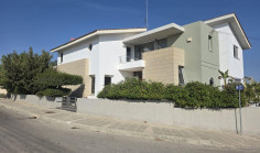 5 bed house for sale in Latsia