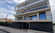 Luxury three bedrooms apartment for sale in Engomi