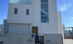 Luxury 4 bedrooms house for sale in Protaras