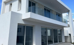 Luxury 4 bedrooms house for sale in Protaras