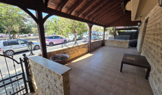 Fully furnished four bedroom house in central Neapolis 