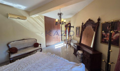 Fully furnished four bedroom house in central Neapolis 