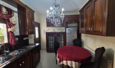 Fully furnished four bedroom house in central Neapolis 