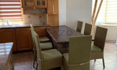 Upper level house for rent in Agios Spyridonas 
