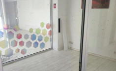 Luxury commercial for rent in Engomi