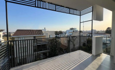 2 bedroom apartment to rent in Platy