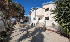 Detached villa with basement in Aradippou, Larnaca 