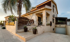 Detached villa in Xylotymvou, Larnaca 