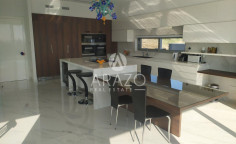 6 bedroom furnished villa with swimming pool to rent in Germasogeia