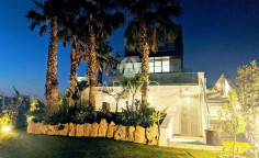 6 bedroom furnished villa with swimming pool to rent in Germasogeia