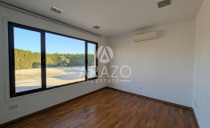 Luxury 5-bedroom villa with pool in Dromolaxia, Larnaca 