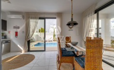 3 bedroom furnished villa with swimming pool to rent in Paralimni