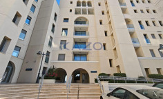 Luxury seafront apartment with astonishing views 