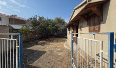 Detached village house in peaceful Parekklisia village area 