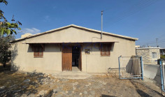 Detached village house in peaceful Parekklisia village area 