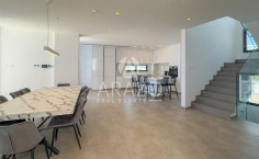 5 bedroom furnished villa with swimming pool to rent in Ayia Napa