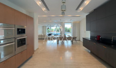 6 bedroom furnished villa with swimming pool to rent in Ayia Napa